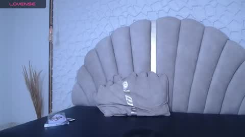 mia_prince_ online show from January 7, 2026, 5:48 pm