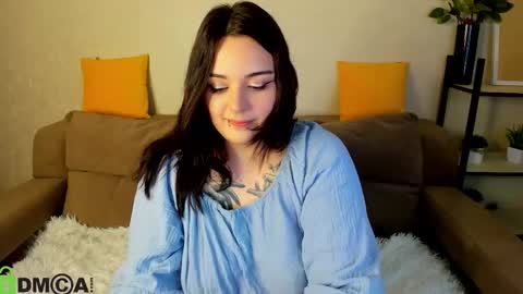 Snapshot of mia_r0ss chatting on October 4, 2025, 1:14 am Mia online show from October 4, 2025, 1:14 am