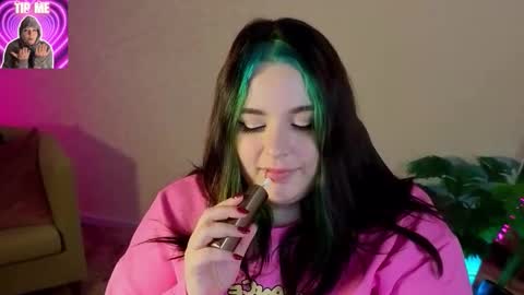 Mia online show from March 7, 2026, 11:35 pm