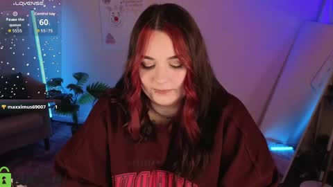 Mia online show from April 24, 2026, 1:19 am