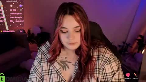 Snapshot of mia_r0ss chatting on June 6, 2026, 2:05 am Mia online show from June 6, 2026, 2:05 am