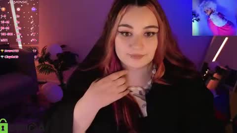 Snapshot of mia_r0ss chatting on June 12, 2026, 1:04 am Mia online show from June 12, 2026, 1:04 am