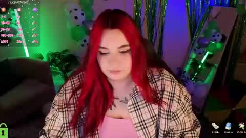 Snapshot of mia_r0ss chatting on June 15, 2026, 1:08 am Mia online show from June 15, 2026, 1:08 am