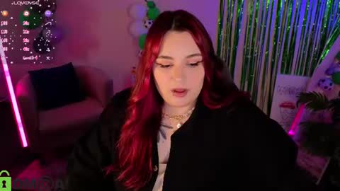 Snapshot of mia_r0ss chatting on July 13, 2026, 12:02 am Mia online show from July 13, 2026, 12:02 am