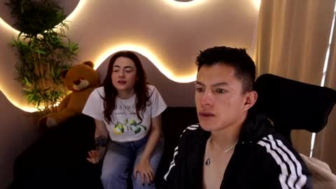 mia_renso online show from April 2, 2026, 12:36 pm