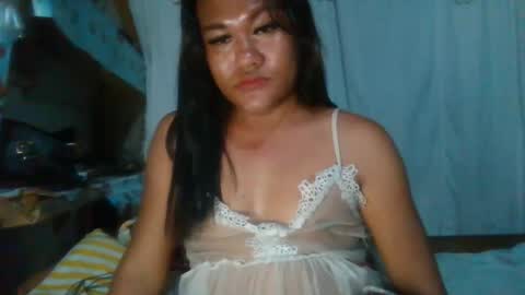Snapshot of mia_revita chatting on April 22, 2026, 8:32 pm mia_revita online show from April 22, 2026, 8:32 pm