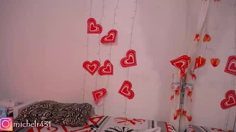 mia reys online show from February 15, 2025, 11:39 am