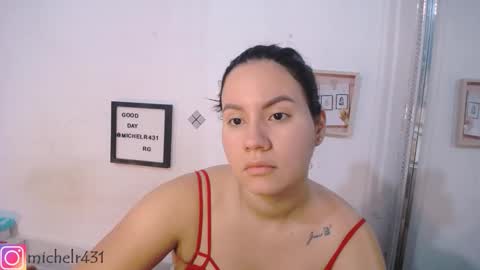 mia reys online show from September 10, 2025, 12:38 pm