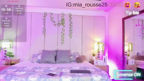 mia rousse25 online show from May 8, 2026, 3:23 am