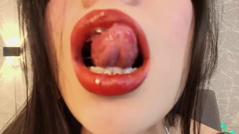 Mia Roux online show from December 21, 2024, 12:31 am