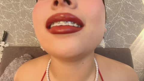 Mia Roux online show from February 8, 2025, 1:00 am
