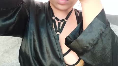 Snapshot of mia_roux13 chatting on October 9, 2025, 7:45 pm Mia Roux online show from October 9, 2025, 7:45 pm