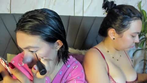 Mia Roux online show from December 21, 2025, 4:08 am