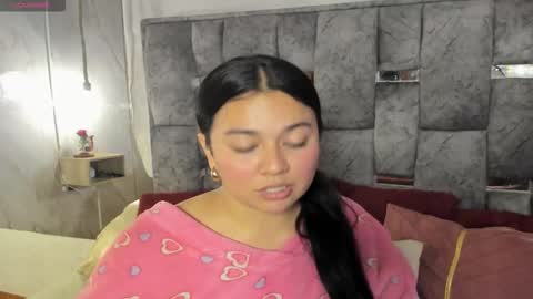 Snapshot of mia_roux13 chatting on February 27, 2026, 5:18 am Mia Roux online show from February 27, 2026, 5:18 am