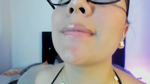 Snapshot of mia_roux13 chatting on March 20, 2026, 6:51 am Mia Roux online show from March 20, 2026, 6:51 am