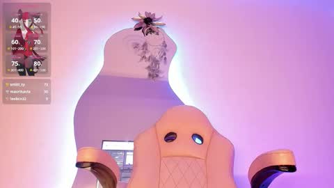 mia_royal online show from November 15, 2025, 6:22 am