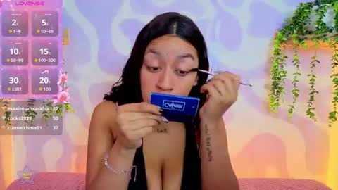 Snapshot of mia_scarlet7 chatting on June 20, 2026, 1:58 pm Mia . online show from June 20, 2026, 1:58 pm