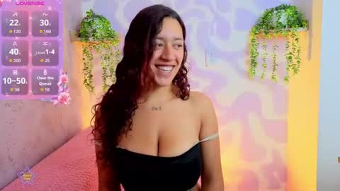 Snapshot of mia_scarlet7 chatting on June 24, 2026, 2:05 pm Mia . online show from June 24, 2026, 2:05 pm