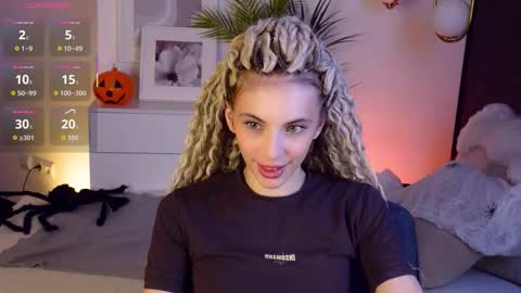 Snapshot of mia_silk chatting on November 1, 2025, 6:37 am Mia online show from November 1, 2025, 6:37 am