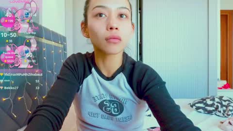 Mia online show from March 6, 2025, 10:30 am