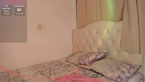 Snapshot of mia_sky_1 chatting on October 3, 2025, 1:24 am Mia Sky online show from October 3, 2025, 1:24 am