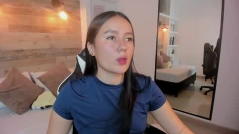 Snapshot of mia_slora chatting on July 15, 2026, 12:54 pm M I A online show from July 15, 2026, 12:54 pm