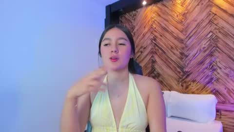 Snapshot of mia_slora chatting on July 16, 2026, 12:22 pm M I A online show from July 16, 2026, 12:22 pm