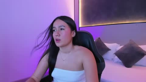 Snapshot of mia_slora chatting on July 18, 2026, 12:09 pm M I A online show from July 18, 2026, 12:09 pm