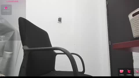 mia soman online show from November 24, 2025, 11:26 pm