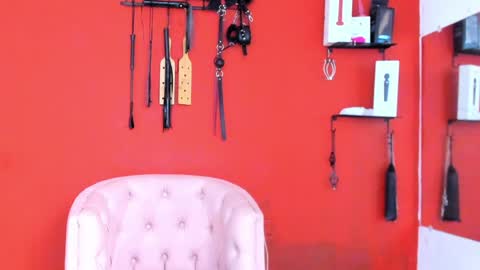 Mia sophiia online show from December 6, 2024, 8:59 am
