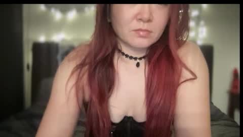 Mia online show from January 13, 2026, 6:40 am