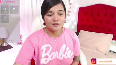 Snapshot of mia_traveluxe chatting on September 20, 2025, 2:34 am Mia online show from September 20, 2025, 2:34 am