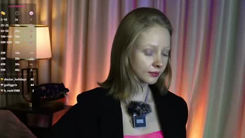 Snapshot of mia_vebes chatting on February 11, 2025, 8:42 pm Mia online show from February 11, 2025, 8:42 pm