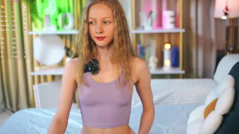 Mia online show from March 19, 2026, 3:49 pm