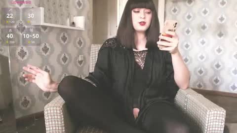mia_wallase online show from March 24, 2026, 8:41 am