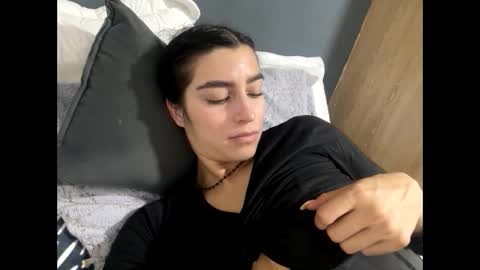 IG  isabelvp185 online show from September 25, 2025, 10:24 pm