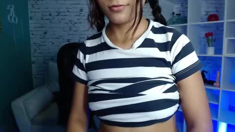 Mia online show from February 13, 2025, 6:59 pm
