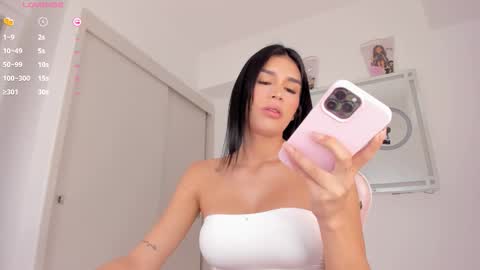 Snapshot of mia_yourmommy chatting on September 13, 2025, 6:08 pm     online show from September 13, 2025, 6:08 pm