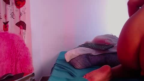 Snapshot of miaa_cameron1 chatting on December 15, 2024, 6:59 pm Mia online show from December 15, 2024, 6:59 pm