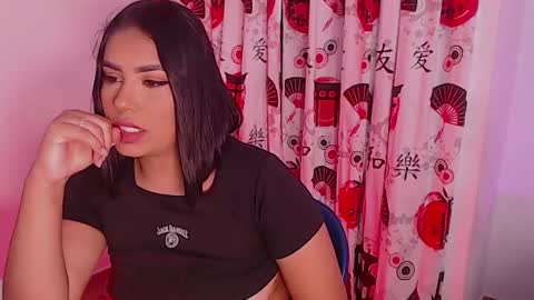 Snapshot of miaa_cameron1 chatting on January 10, 2025, 6:49 pm Mia online show from January 10, 2025, 6:49 pm