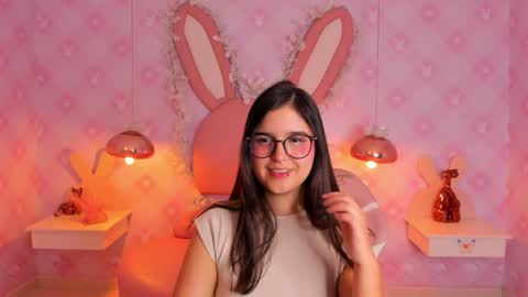 Miaa Cute  online show from January 7, 2025, 6:16 am