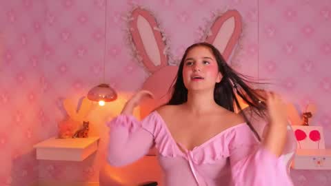 Miaa Cute  online show from March 7, 2025, 3:29 am