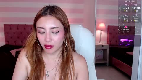 Mia online show from January 24, 2025, 6:14 pm