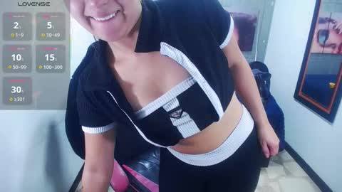       online show from November 25, 2025, 4:18 pm