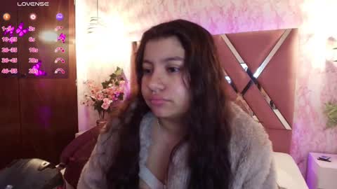miaa_smiith1 online show from February 25, 2025, 12:03 pm