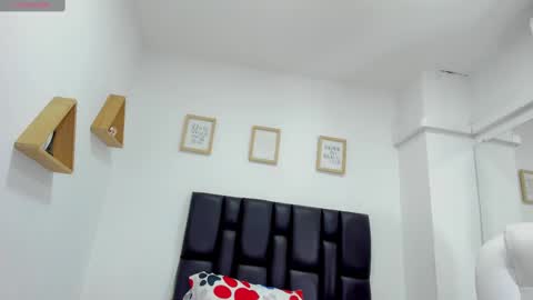 Snapshot of miaa_sofiaa chatting on January 16, 2025, 3:56 pm mia sofia online show from January 16, 2025, 3:56 pm