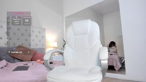 miaa_star online show from November 6, 2025, 8:32 pm