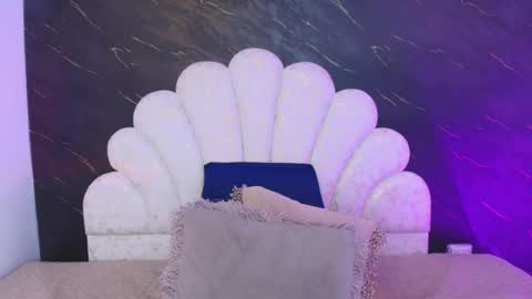 Snapshot of miaabrown__ chatting on June 2, 2026, 12:07 pm Mia online show from June 2, 2026, 12:07 pm