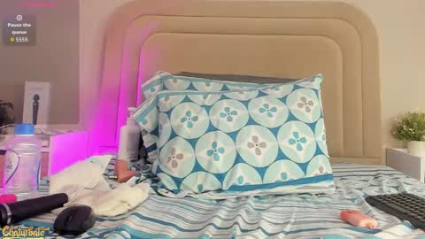 Snapshot of miaaffox chatting on March 14, 2026, 1:01 am miaaffox online show from March 14, 2026, 1:01 am