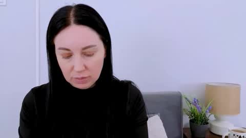 Snapshot of miaalluring chatting on April 6, 2026, 3:35 pm Mia online show from April 6, 2026, 3:35 pm